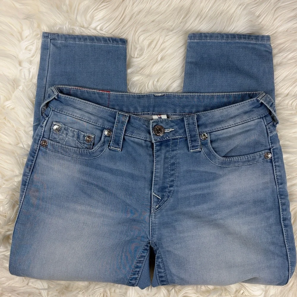 True Religion ‘Capri’ Cropped Jeans ~ in Light Blue Wash w/ Studs ~ Size 28 - Picture 3 of 16